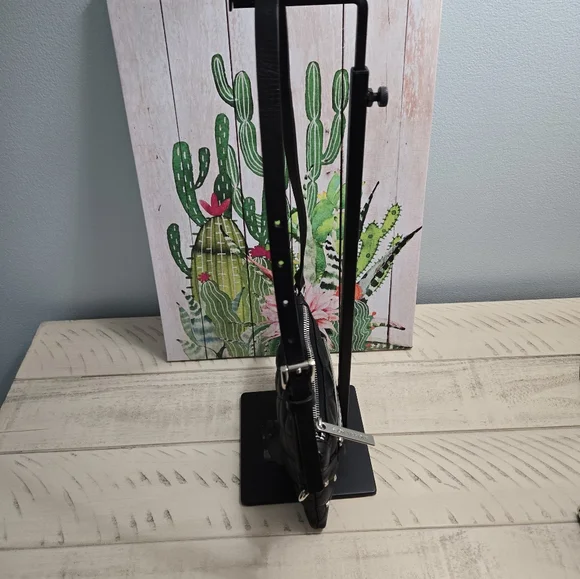 Michael Kors Women's MK Quilted Studded Multi-Bag-Black/Silver- EUC - Picture 15 of 16